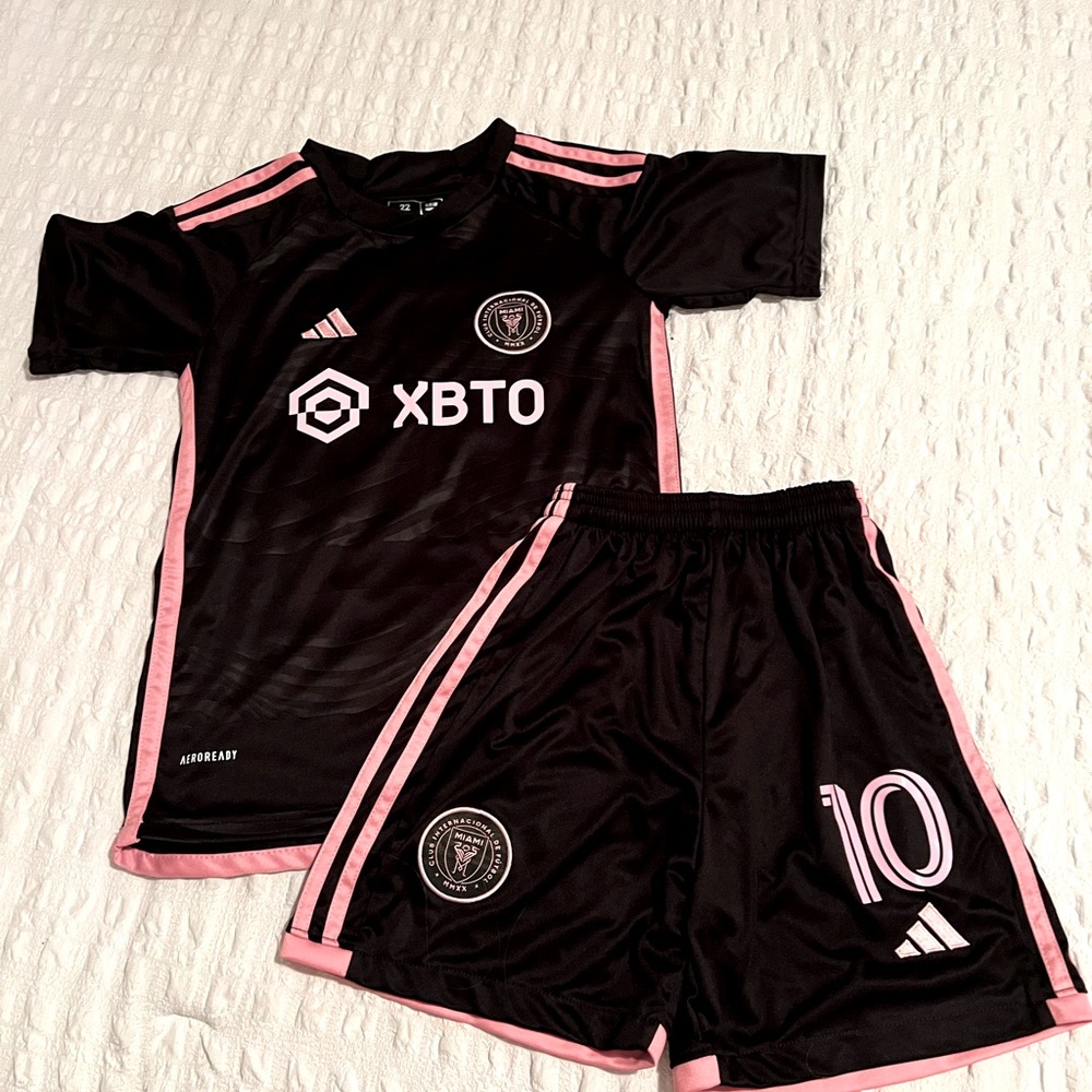 Messi Inter Miami Kids Soccer Jersey Set